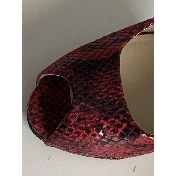 GUESS Red Snake Print High Stiletto Heeled Peep Toe Heels Size 7M Used - Picture 13 of 13